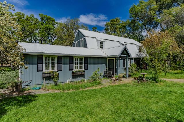 10690 White Oak Rd, Plymouth, CA 95669