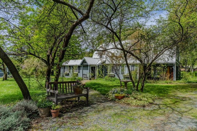 10690 White Oak Rd, Plymouth, CA 95669