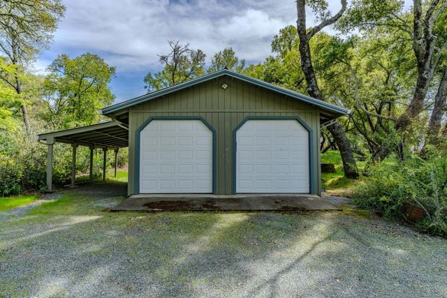 10690 White Oak Rd, Plymouth, CA 95669