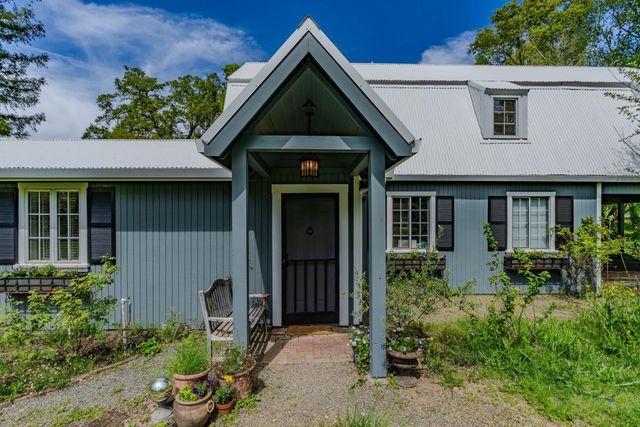 10690 White Oak Rd, Plymouth, CA 95669