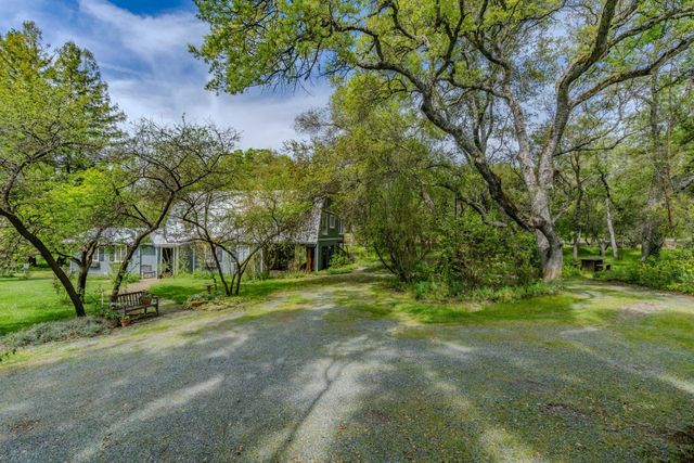 10690 White Oak Rd, Plymouth, CA 95669