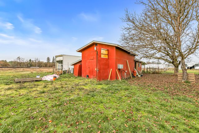 100 Minthorne Road, Rogue River, OR 97537