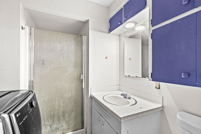 100 Minthorne Road, Rogue River, OR 97537