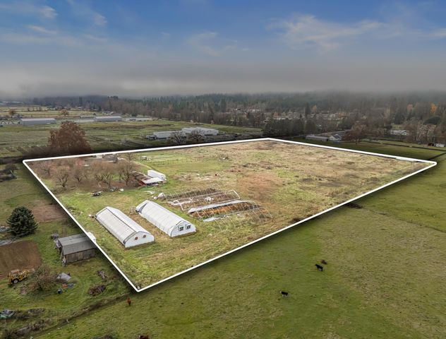 100 Minthorne Road, Rogue River, OR 97537