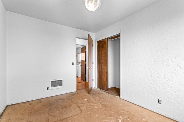 100 Minthorne Road, Rogue River, OR 97537