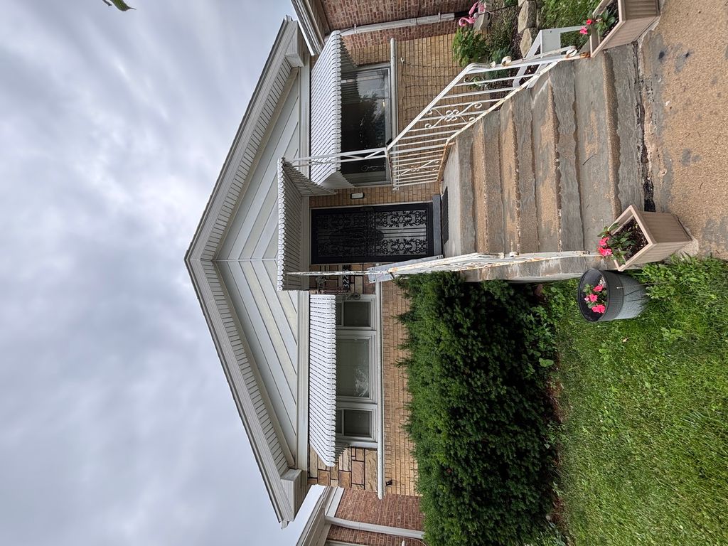 3228 S 52nd Court 1, Cicero, IL 60804