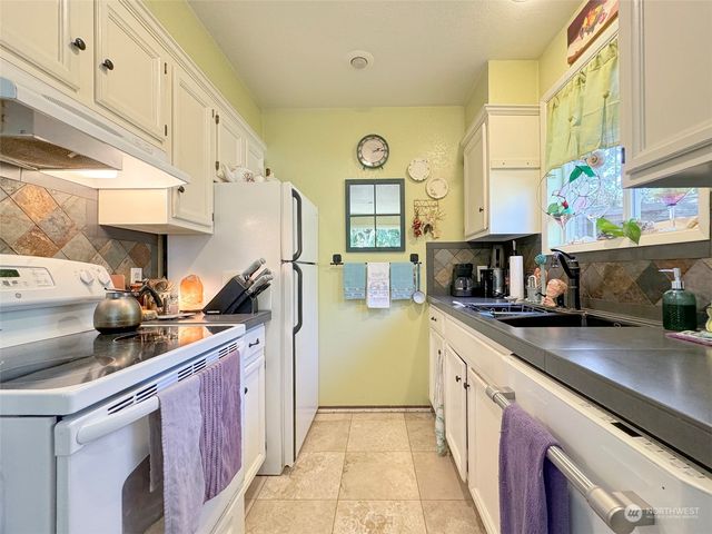 213 Madrona Way, Sequim, WA 98382