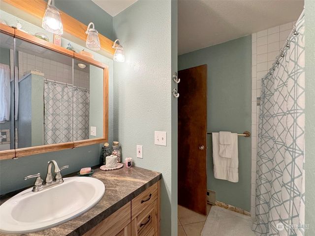 213 Madrona Way, Sequim, WA 98382