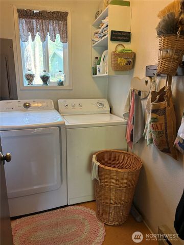 213 Madrona Way, Sequim, WA 98382
