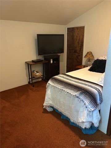 213 Madrona Way, Sequim, WA 98382