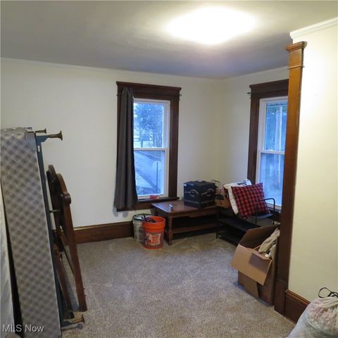 112 High Street NE, Hartville, OH 44632