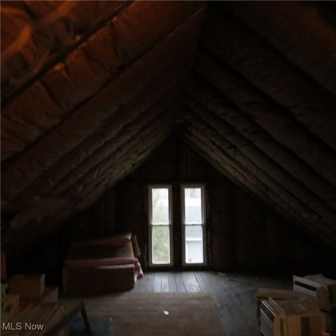 112 High Street NE, Hartville, OH 44632