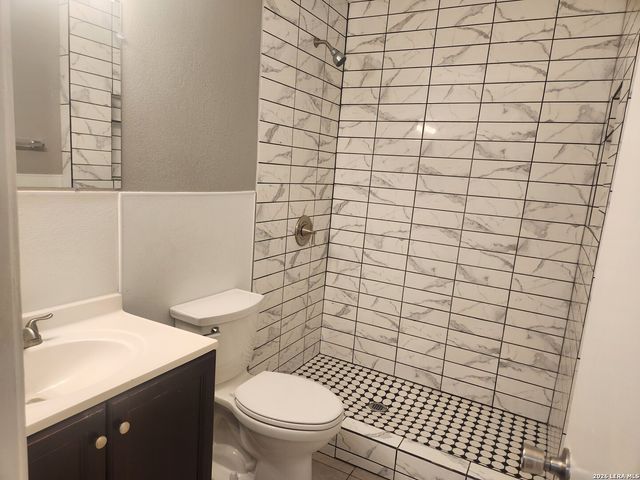 9642 Vale, San Antonio, TX 78245