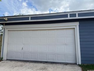 9642 Vale, San Antonio, TX 78245