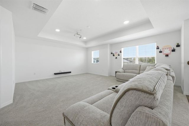 7792 NOTCHED PINE BEND, Wesley Chapel, FL 33545