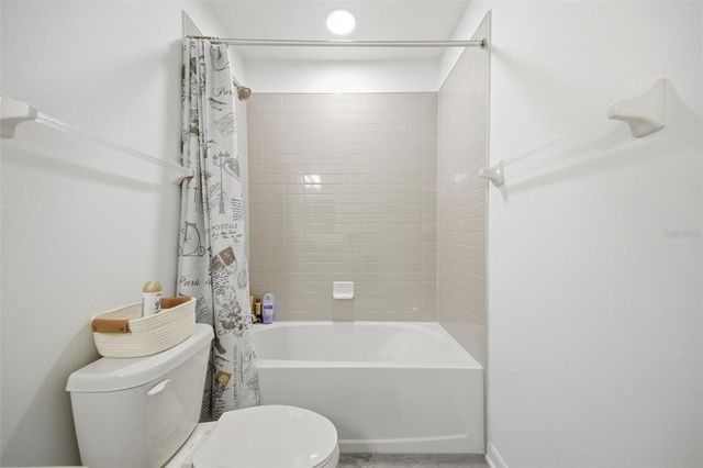 7792 NOTCHED PINE BEND, Wesley Chapel, FL 33545