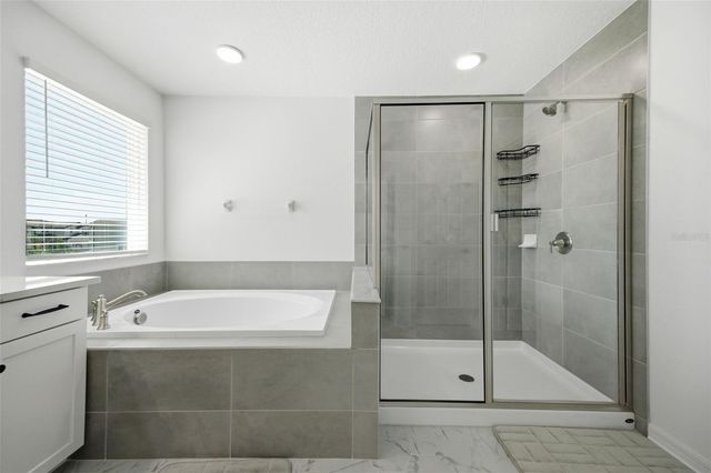 7792 NOTCHED PINE BEND, Wesley Chapel, FL 33545