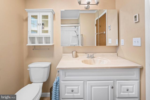 11 BUCKINGHAM DR, Southampton, NJ 08088
