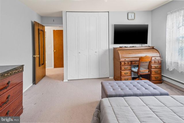 11 BUCKINGHAM DR, Southampton, NJ 08088
