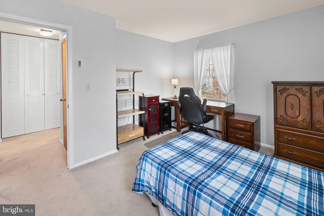 11 BUCKINGHAM DR, Southampton, NJ 08088