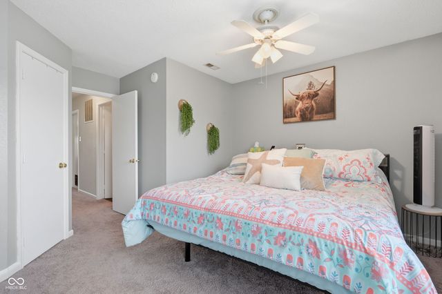 345 Sunburst Lane, Greenwood, IN 46143