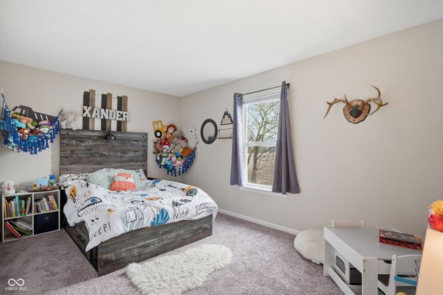 345 Sunburst Lane, Greenwood, IN 46143