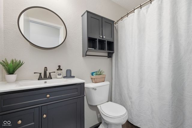 345 Sunburst Lane, Greenwood, IN 46143