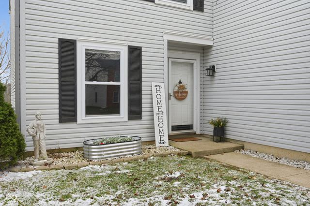 345 Sunburst Lane, Greenwood, IN 46143