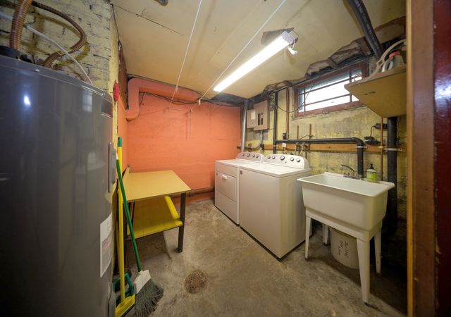 37 E 33rd Ave, Spokane, WA 99203