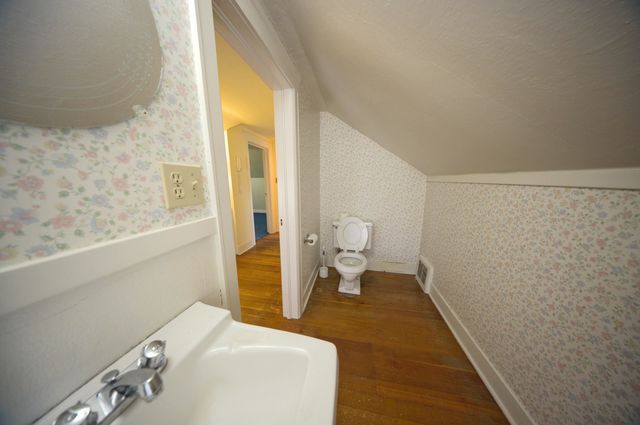 37 E 33rd Ave, Spokane, WA 99203