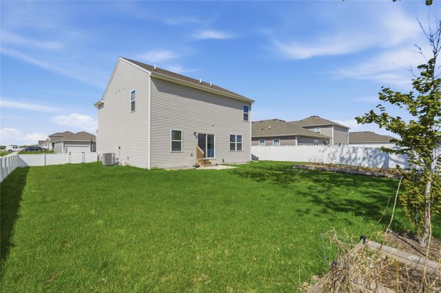 1158 35th Street SW, Altoona, IA 50009