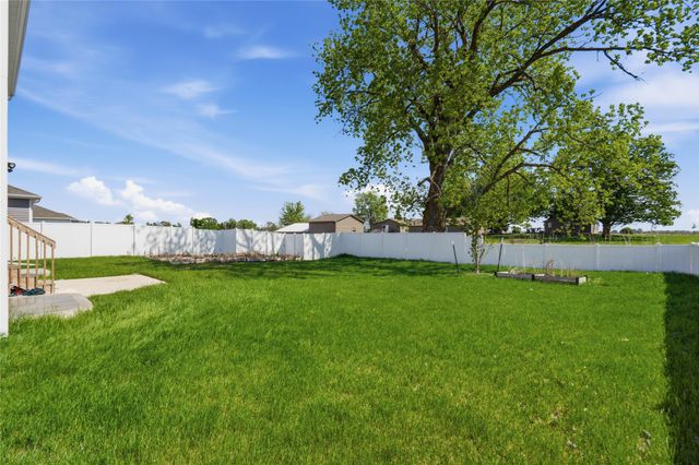 1158 35th Street SW, Altoona, IA 50009