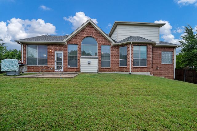 1501 Stone Drive, Carrollton, TX 75010