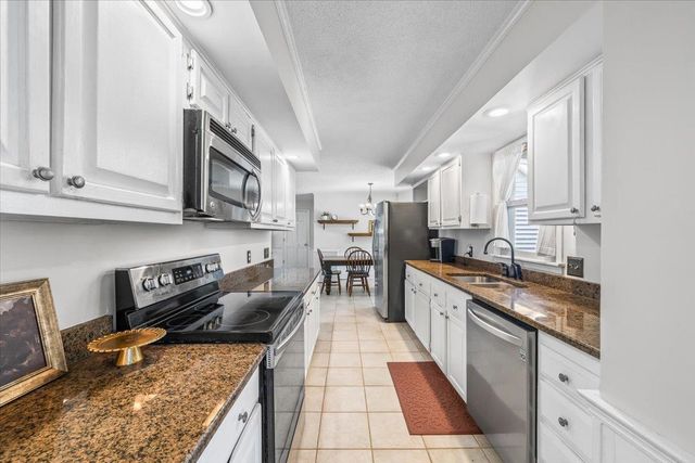 544 KING OAKS CV, Collierville, TN 38017