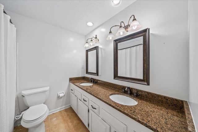 544 KING OAKS CV, Collierville, TN 38017