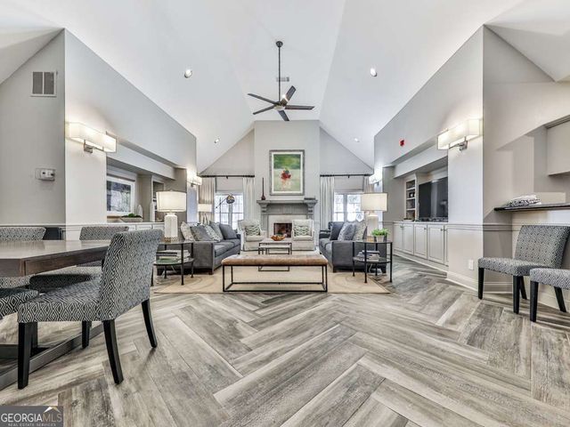 211 COLONIAL HOMES Drive NW 2501, Atlanta, GA 30309