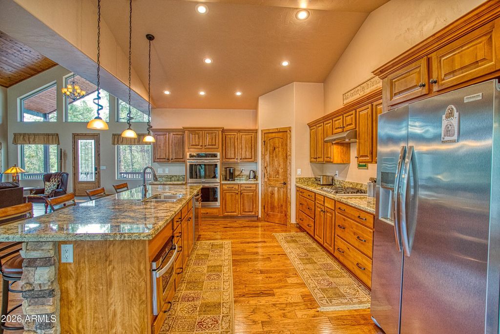 Image 14 of property listing at 1961 S KNOLL Trail, Show Low, AZ 85901