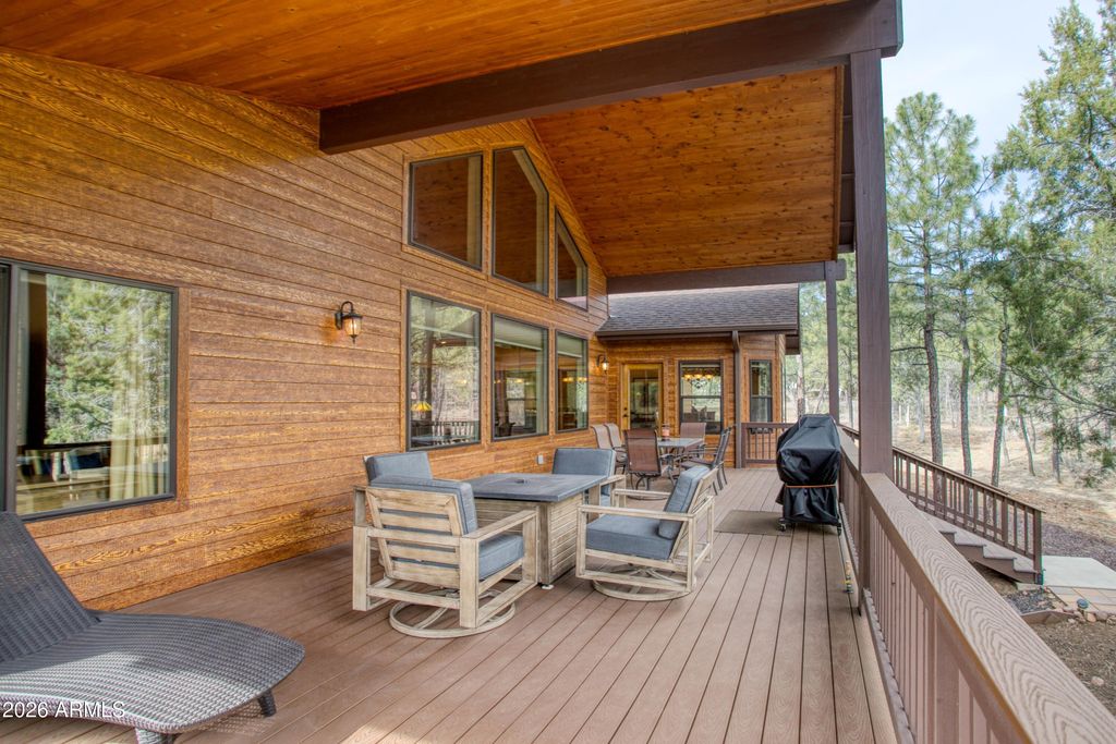 Image 31 of property listing at 1961 S KNOLL Trail, Show Low, AZ 85901