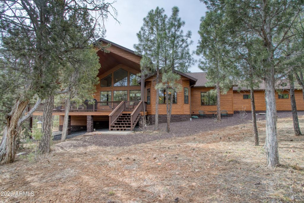 Image 32 of property listing at 1961 S KNOLL Trail, Show Low, AZ 85901