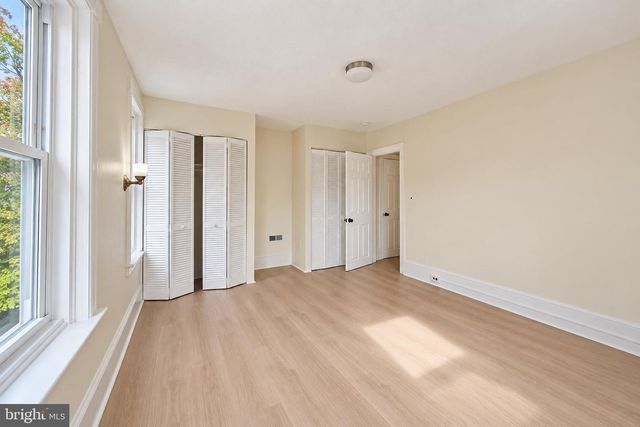 705 POWELL ST, Gloucester City, NJ 08030