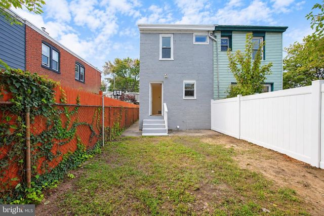 705 POWELL ST, Gloucester City, NJ 08030
