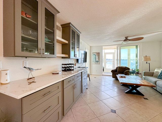 7920 SUN ISLAND DRIVE S 102, South Pasadena, FL 33707