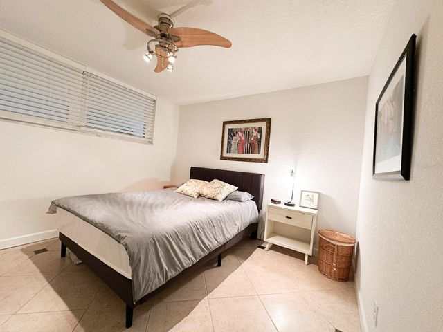 7920 SUN ISLAND DRIVE S 102, South Pasadena, FL 33707