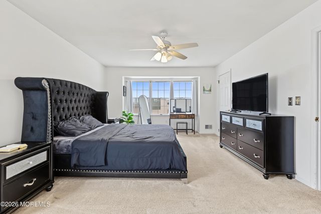 46 Deer Run Drive S, Barnegat, NJ 08005