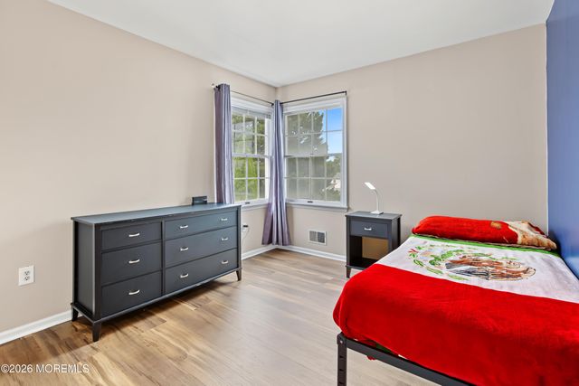 46 Deer Run Drive S, Barnegat, NJ 08005
