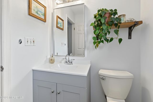 46 Deer Run Drive S, Barnegat, NJ 08005