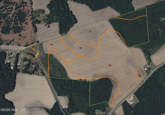 2100 Golf Course Road, Whiteville, NC 28472