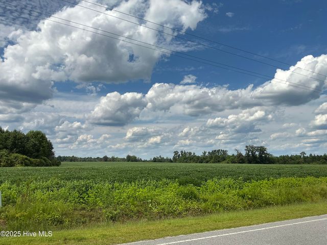 2100 Golf Course Road, Whiteville, NC 28472