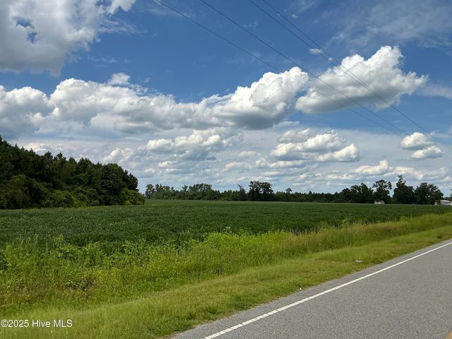 2100 Golf Course Road, Whiteville, NC 28472