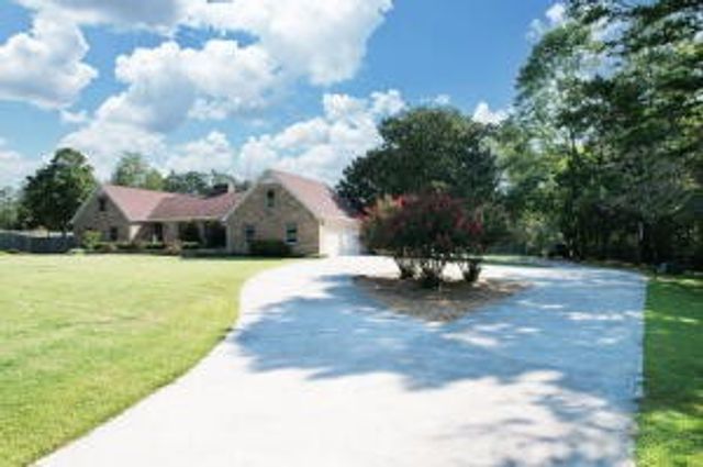 201 County Road 577, Englewood, TN 37329